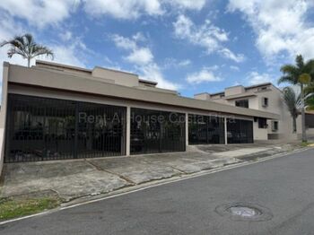 Venta de Casa en Granadilla de Curridabat. RAH 26-2218 en Granadilla, Curridabat, San José — 70 000 000 ₡ - Foto 4 de 10