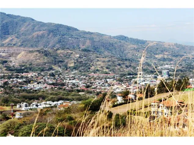Terreno Principal junto a Villarreal por la autopista 27 en Santa Ana, San José — $11,050,000 - Foto 3 de 17