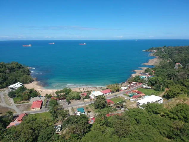 TERRENO PARA DESARROLLO COMERCIAL Y TURISTICO MATAMA DE LIMON en Matama, Limón — $3,650,000 - Foto 2 de 4