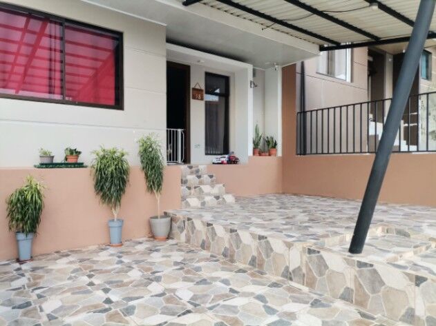 Casa recién remodelada en San José, Alajuela — ₡ 58 000 000