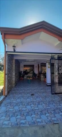 SE VENDE BELLÍSIMA CASA EN TARAS DE CARTAGO.  en San Nicolás, Cartago — ₡ 60 000 000