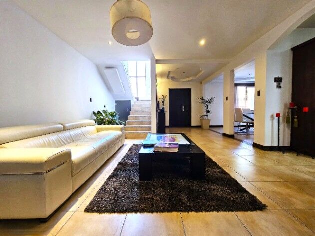 Venta de Casa Contemporánea, La Unión, Cartago en San Diego, La Unión, Cartago — ₡ 140 000 000