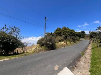 LOTE EN VENTA EN CARTAGO in Cipreses, Oreamuno, Cartago — $8,300,000 - Photo 5 of 10