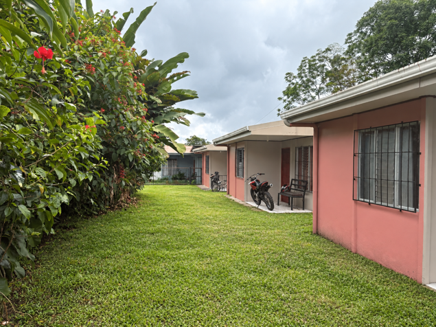 Casas en Venta en La Fortuna, San Carlos, 5 Apartamentos 5PFB10267010 in La Fortuna, San Carlos, Alajuela — ₡ 127 000 000