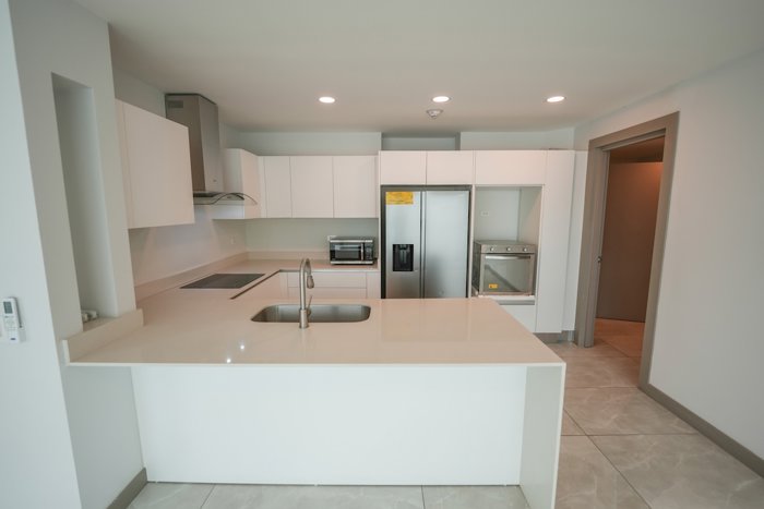 Apartamento de 3 Habitaciones con Línea blanca en Escazú in San Rafael, Escazú, San José — $2,500 - Photo 2 of 23