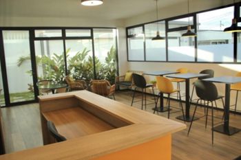 Oficina amplia y moderna en Rohrmoser. Excelente inversión! en San Rafael, Escazú, San José — $1,950,000 - Foto 5 de 19