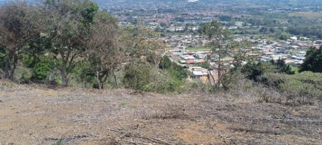 TERRENO PARA DESARROLLO TURISTICO CARTAGO en Aguacaliente, Cartago — ₡ 200 000 000