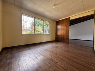 VENTA DE CASA ESQUINERA – USO DE SUELO MIXTO en San Pedro, Montes De Oca, San José — $525,000 - Foto 4 de 23
