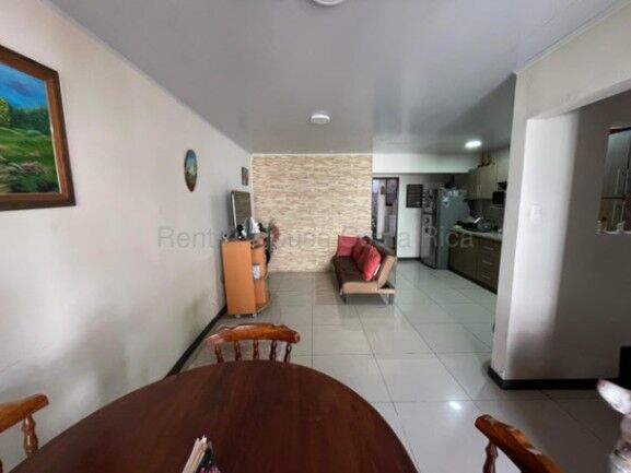 MLS-26-1913 KQ VENTA CASA ZAPOTE SAN JOSE CONTACTENOS AL # 88987222 en Zapote, San José — ₡ 72 000 000