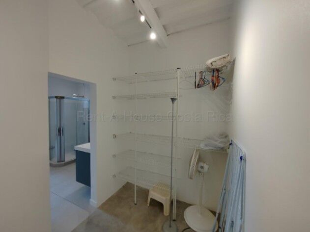 Alquiler de Apartamento en Freses-Curridabat-Granadilla. RAH 26-1828 in Granadilla, Curridabat, San José — ₡ 400 000
