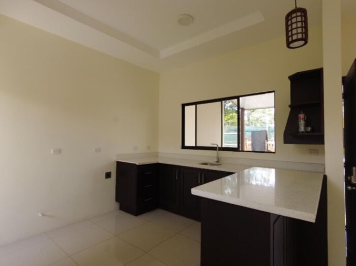 Casa de una planta en San Rafael de Heredia con acabados modernos y excelente ubicación #26-159 GS en San Rafael, Heredia — $185,000
