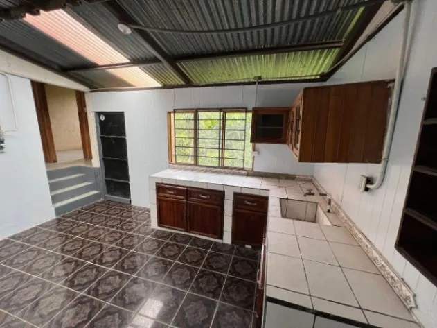 Venta casa 4 habitaciones, terreno 450 m² y clima privilegiado #26-694 GS in Atenas, Alajuela — $99,500 - Photo 2 of 13