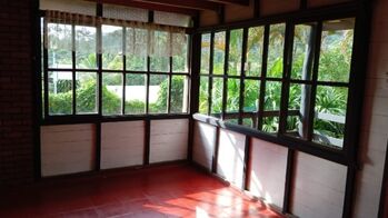 CASA GRANDE EXCLUSIVA CON AMPLIAS ZONAS VERDES in Tabarcia, Mora, San José — $195,000 - Photo 5 of 12