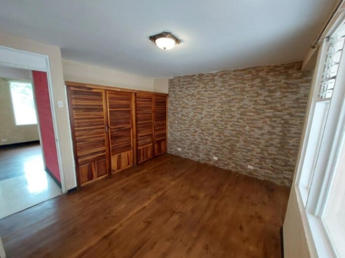 Venta de Casa en Goicoechea, San José. en Guadalupe, Goicoechea, San José — $260,000