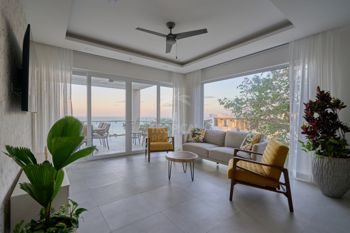Apartamento de 3 Habitaciones con Vista al Mar en Residencia La Vista en Tamarindo, Santa Cruz, Guanacaste — $919,000 - Foto 4 de 22