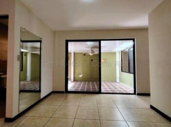 MLS-27-151 KQ ALQUILER CASA SAN JOAQUIN FLORE HEREDIA CONTACTENOS AL # 88987222 en San Joaquín, Flores, Heredia — 650 000 ₡ - Foto 4 de 10
