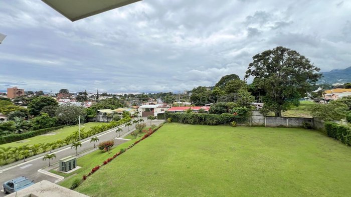 Venta de PENTHOUSE en San Rafael de Escazú. RAH 27-698 in San Rafael, Escazú, San José — $400,000