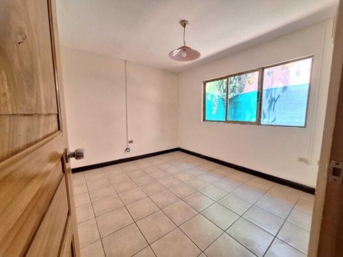 Alquiler Casa González Lahman en Catedral, San José — $1,300