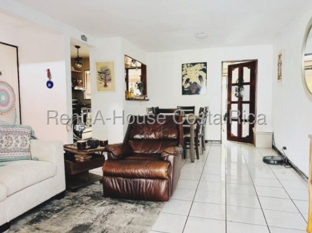 Venta de Casa con Seguridad en Ulloa, Heredia. RAH 26-1473 in Ulloa, Heredia — ₡ 85 000 000