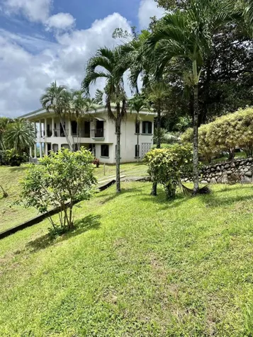 Exclusiva Villa con Tres Residencias y Vistas Panorámicas en San Mateo in San Mateo, Alajuela — $790,000 - Photo 2 of 51