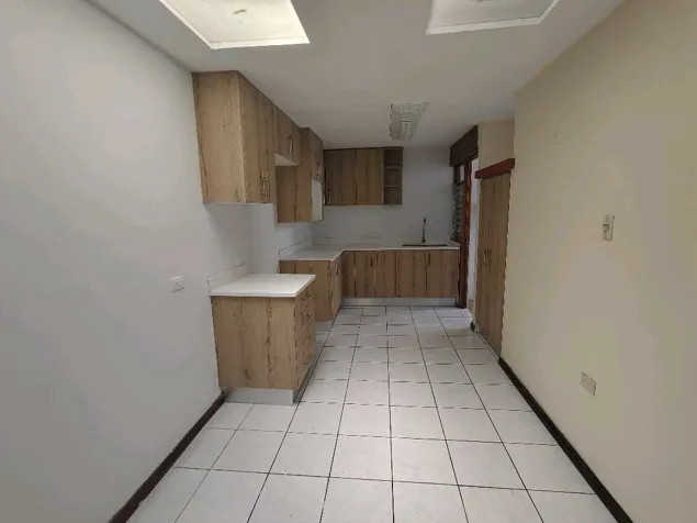 VENDO HERMOSA CASA EN CONDOMINIO COROBICÍ, MORAVIA in San Vicente, Moravia, San José — ₡ 68 000 000 - Photo 3 of 41