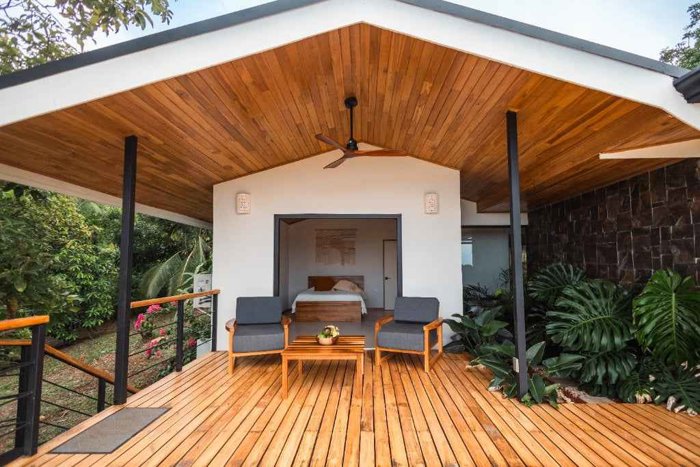 VILLA DE LUJO CON VISTAS AL OCÉANO PACÍFICO Y LAS MONTAÑAS | SAN MATEO in San Mateo, Alajuela — $675,000