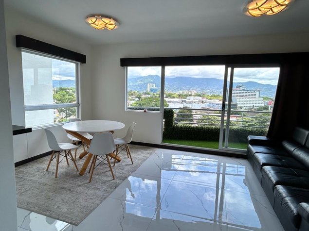 Apartamento Amueblado en Condado del Parque. Sabana en Pavas, San José — $1,600 - Foto 2 de 22