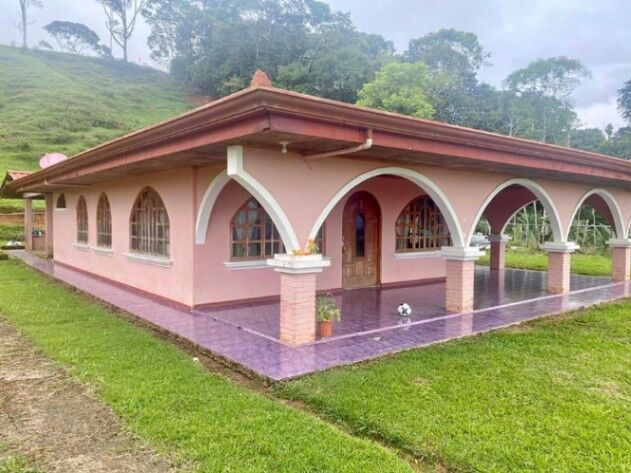 SE VENDE BELLA FINCA EN SAN GERARDO DE PLATANARES, PÉREZ ZELEDÓN, COSTA RICA. en Platanares, Pérez Zeledón, San José — ₡ 130 000 000