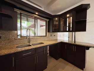 Casa en Venta en Condominio en Pozos Santa Ana in Pozos, Santa Ana, San José — $310,000 - Photo 5 of 20
