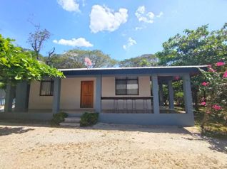 Villas Paraíso multi unit property with community rancho and pool en Cuajiniquil, Santa Cruz, Guanacaste — $690,000 - Foto 3 de 16