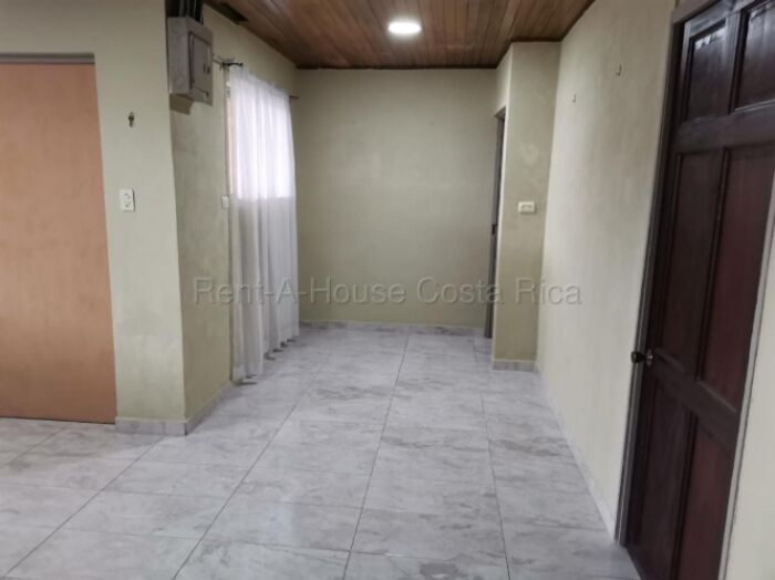 Venta de Casa + Apto Independiente en Desamparados- San Rafael Abajo. en San Rafael Abajo, Desamparados, San José — ₡ 70 000 000