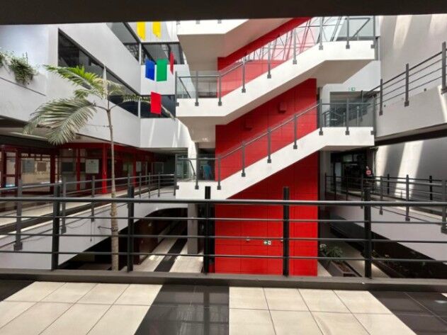 LOCAL COMERCIAL EN ALQUILER EN EDIFICIO OMNI SAN JOSÈ in Carmen, San José — $6,015