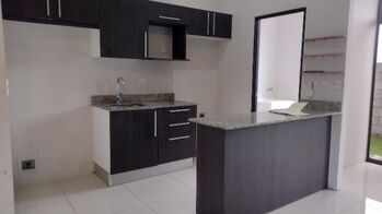 Venta de Casa en Exclusivo Condominio, La Trinidad de Moravia RAH 26-352 en La Trinidad, Moravia, San José — $174,800 - Foto 4 de 18