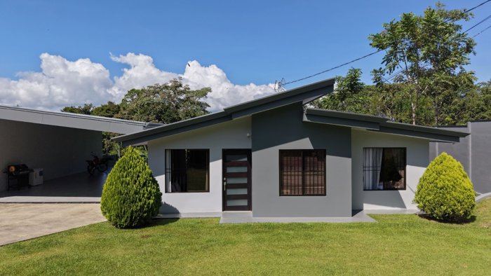 Casa en Venta en Peñas Blancas, Pérez Zeledón | Diseño Contemporáneo y 800 m² de Terreno in San Isidro De El General, Pérez Zeledón, San José — $365,000