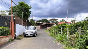 SE VENDE CASA EN GRECIA, ALAJUELA in Grecia, Alajuela — $164,000 - Photo 4 of 27