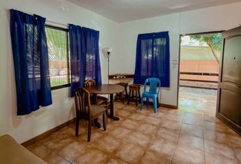 Dos casas a pasos de Playa Avellanas en Tamarindo, Santa Cruz, Guanacaste — $299,999 - Foto 4 de 9