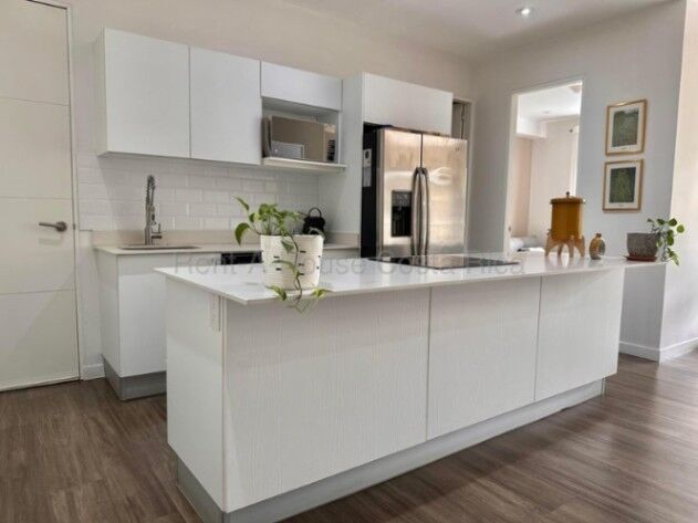 APARTAMENTO EN VENTA EN SAN RAFAEL ESCAZÚ en San Rafael, Escazú, San José — $235,000