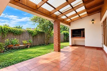 Casa en venta en La Guaria, Moravia | Arquitectura, amplitud y jardín in San Vicente, Moravia, San José — $345,000 - Photo 4 of 21