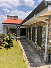 Casa en Condominio Montezuma en Puente De Piedra, Grecia, Alajuela — $210,000 - Foto 5 de 8