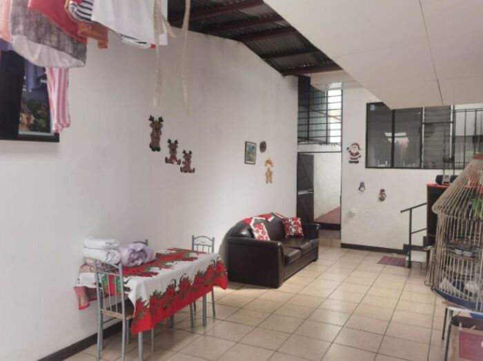 " Refugio Ideal en el Corazón de Guadalupe: ¡Descubre Tu Nuevo Hogar!" en Guadalupe, Goicoechea, San José — $105,000
