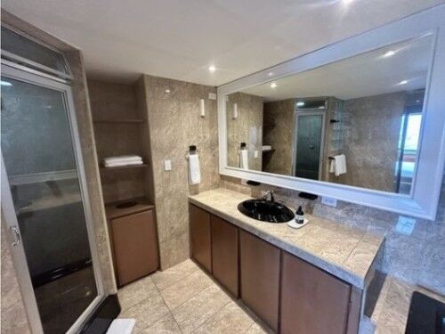 ALQUILER DE PENTHOUSE AMOBLADO, SAN JOSE, SABANA - 9942230 en Mata Redonda, San José — $1,700