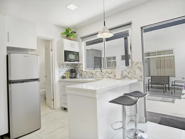 ALQUILER DE APARTAMENTO, AMOBLADO, SAN JOSE,SAN PEDRO,  LOS YOSES SUR en San Pedro, Montes De Oca, San José — $850 - Foto 2 de 11