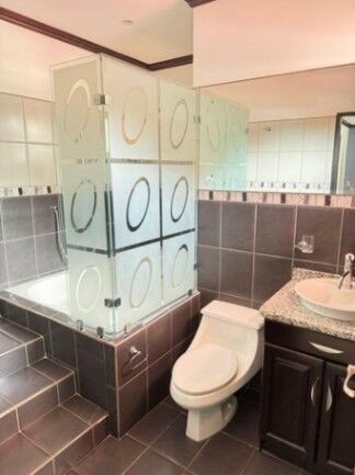 Alquiler de Casa en Escazú, San José. RAH 26-24 in San Antonio, Escazú, San José — $2,100