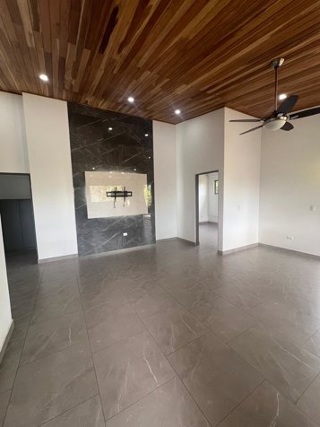 Casa Moderna en Comunidad Cerrada Exclusiva – Atenas, Costa Rica en Atenas, Alajuela — $190,000 - Foto 3 de 17
