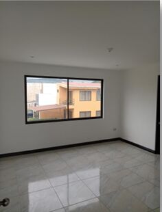 CityMax Vende Casa en Quebradilla Cartago  in Quebradilla, Cartago — $170,000