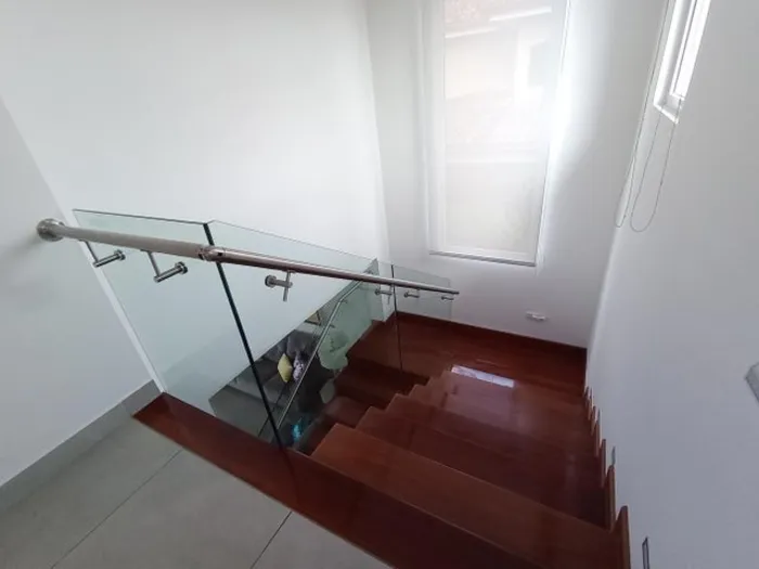 SE VENDE CASA EN LOMAS DEL ZURQUÍ in San Isidro, Heredia — $719,000 - Photo 3 of 58