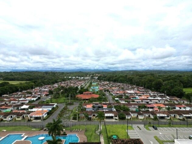 VENTA DE CASA AMUEBLADA, PUNTARENAS, BEJUCO, CONDOMINIO MÁLAGA in Puntarenas — ₡ 92 000 000
