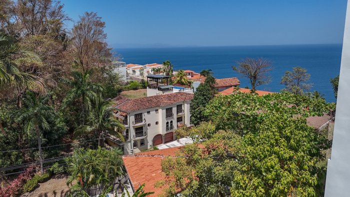 Lote de 691.12m2 en Altos de Leonamar, Punta Leona en Tárcoles, Garabito, Puntarenas — $265,000 - Foto 3 de 14
