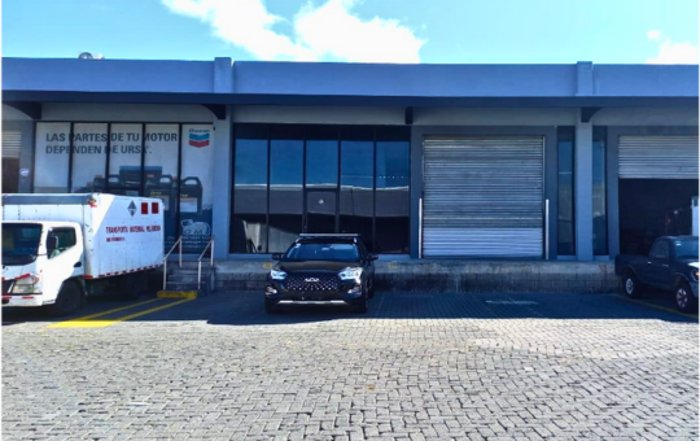 Alquiler de bodega en La Valencia, Heredia en Heredia — $2,358