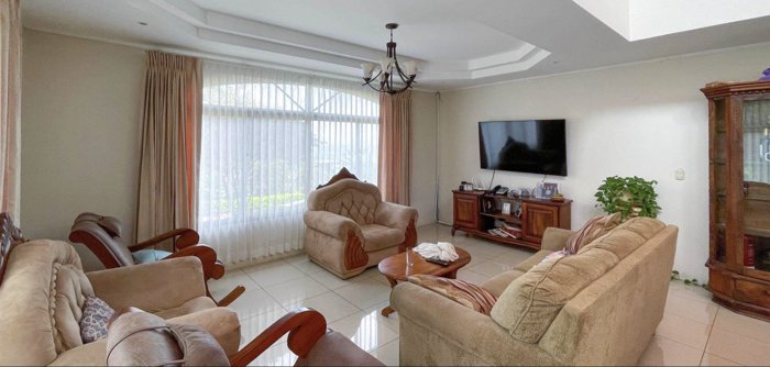 House for Sale in Cajón de Grecia, Costa Rica en Bolívar, Grecia, Alajuela — ₡ 190 000 000 - Foto 3 de 28